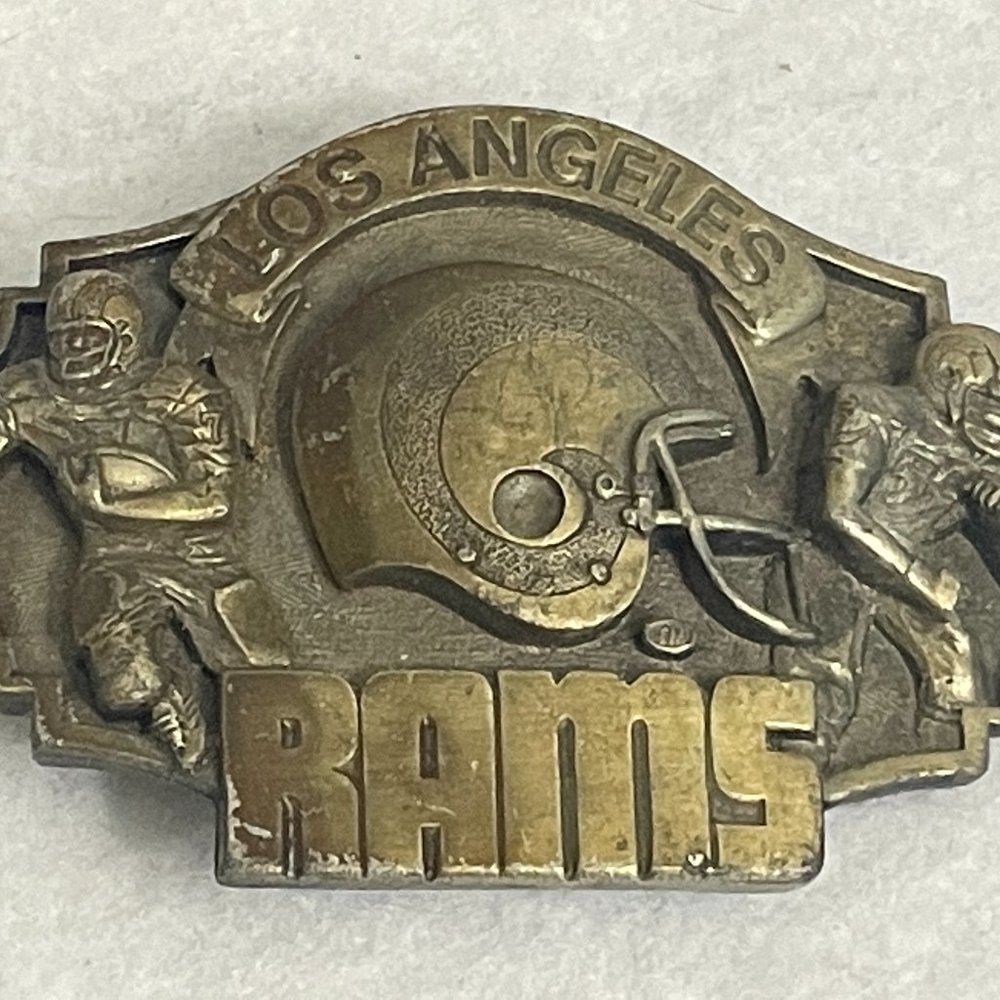 VINTAGE LA RAMS BELT BUCKEL. Come on now, we’re all those ram fans. S B repeat!